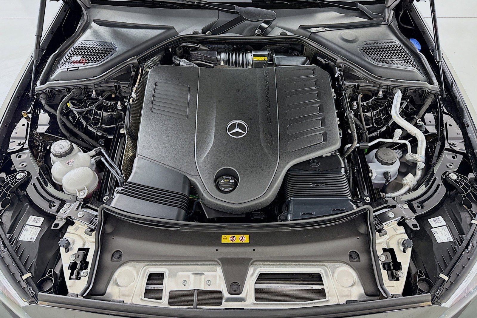 New 2025 Mercedes-Benz E 450 4MATIC All-Terrain Wagon image 10