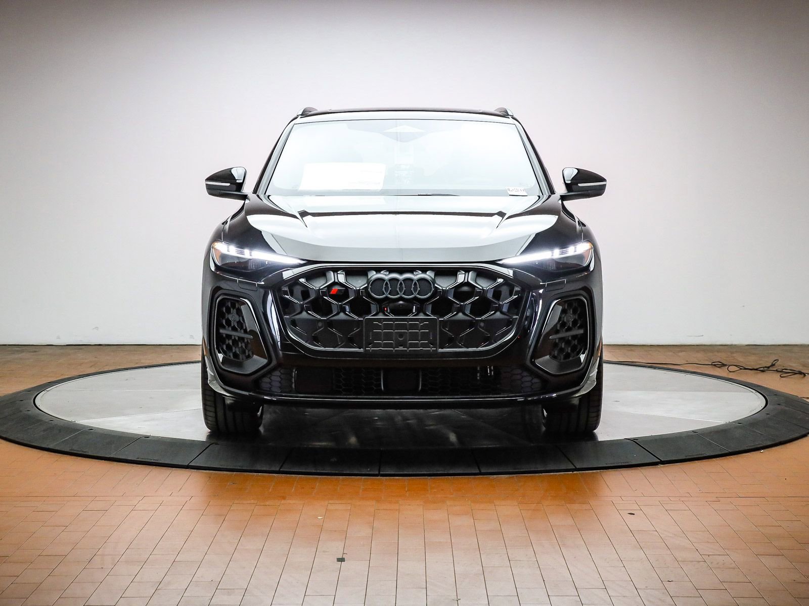 New 2025 Audi SQ5 Premium Plus AWD/4WD image 8