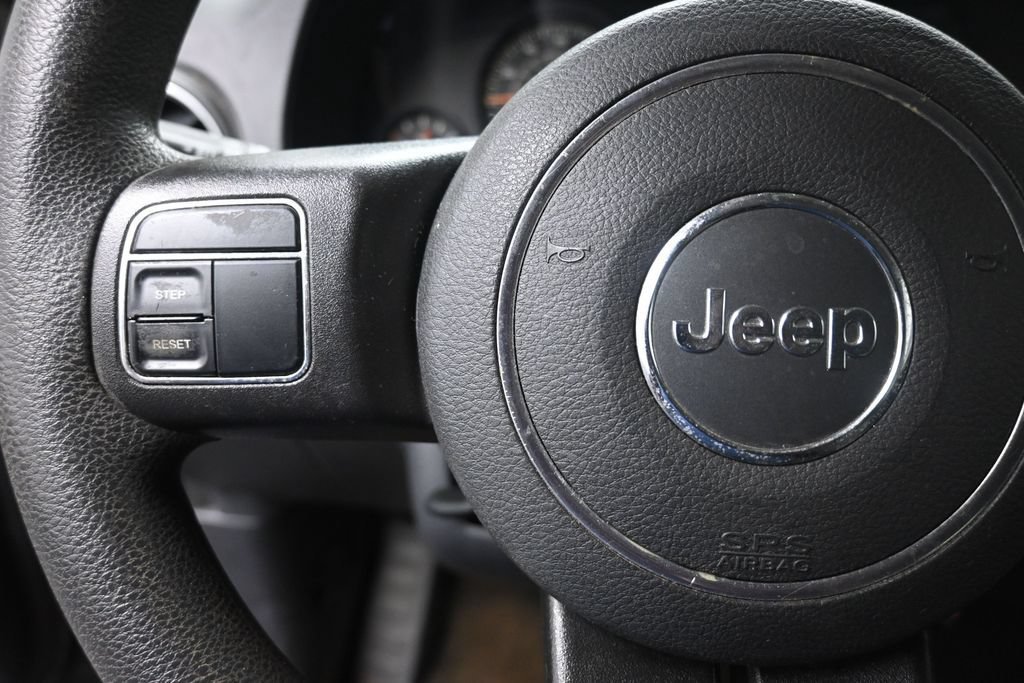 Used 2015 Jeep Patriot Sport FWD image 14