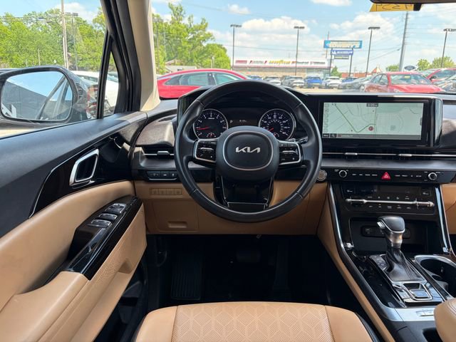 Used 2024 Kia Carnival EX FWD image 9