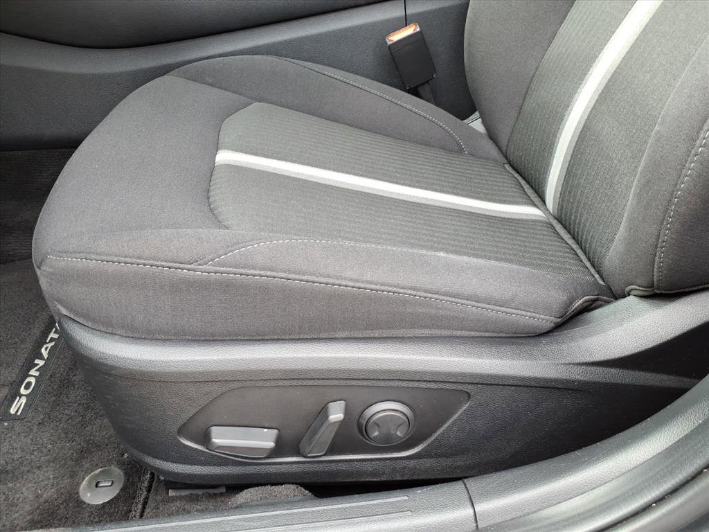 Used 2023 Hyundai Sonata SEL w/ Convenience Package image 16