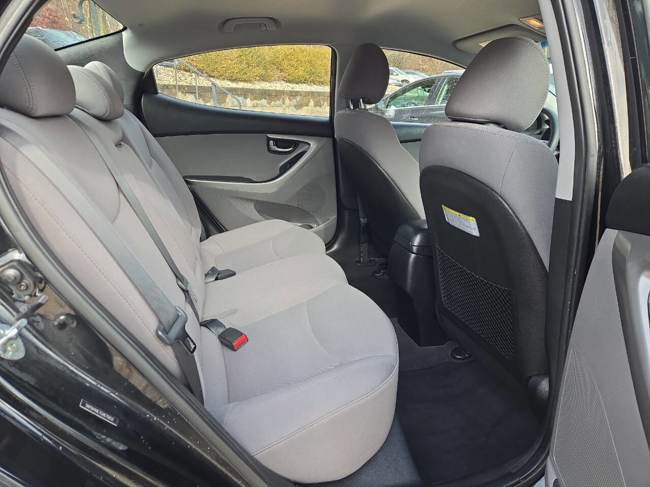 Used 2016 Hyundai Elantra SE FWD image 20