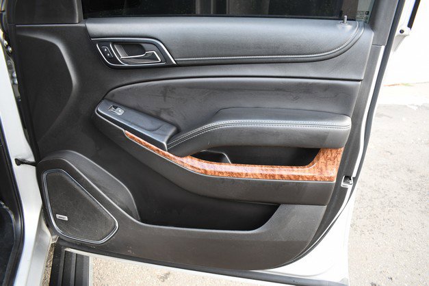 Used 2018 Chevrolet Suburban Premier image 24