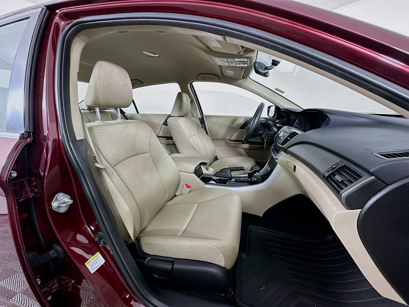 Used 2015 Honda Accord LX image 25