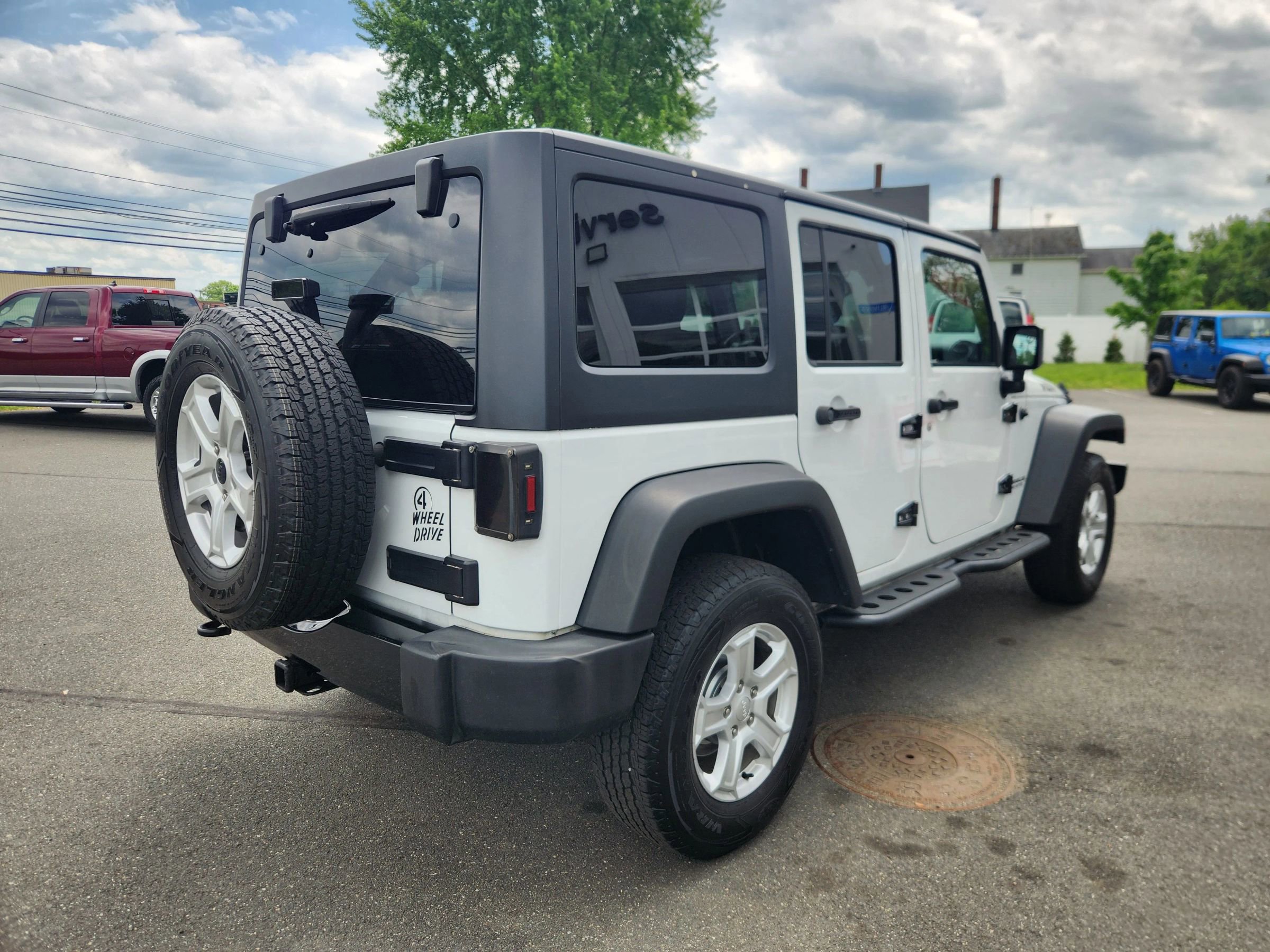 Used 2017 Jeep Wrangler Unlimited Sport AWD/4WD image 15