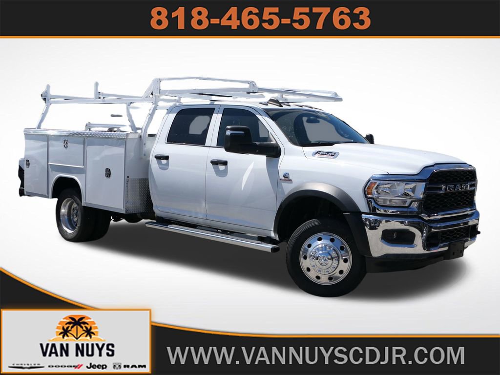 New 2024 RAM 4500 Tradesman w/ Chrome Appearance Group RWD image 1
