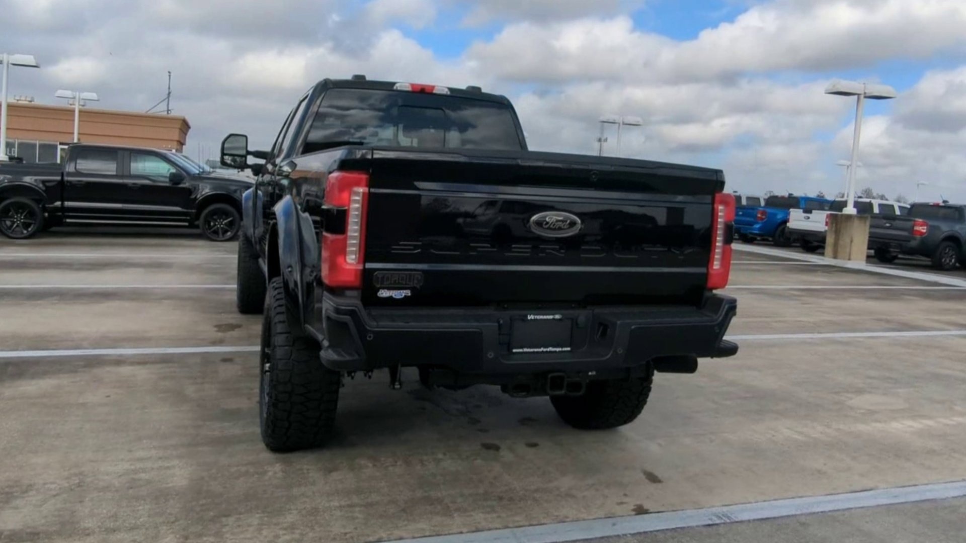 New 2026 Ford F250 Lariat w/ Black Appearance Package image 25
