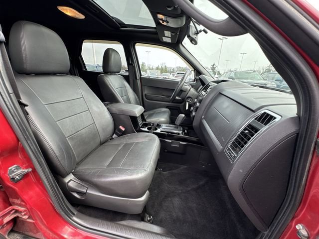 Used 2011 Ford Escape Limited w/ 301A Rapid Spec Order Code FWD image 25