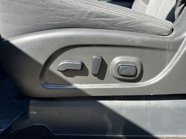 Used 2021 Nissan Titan SV w/ SV Convenience Package image 29