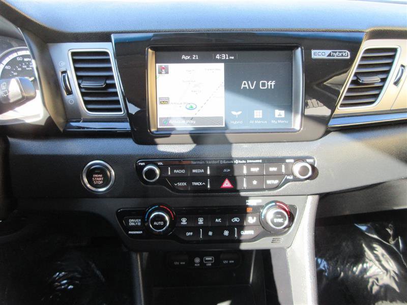 Used 2019 Kia Niro S Touring FWD image 19