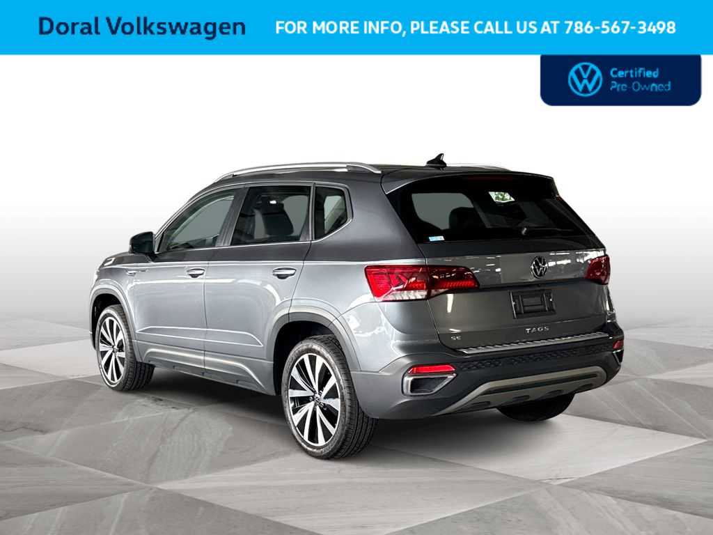 Certified 2024 Volkswagen Taos SE FWD image 6