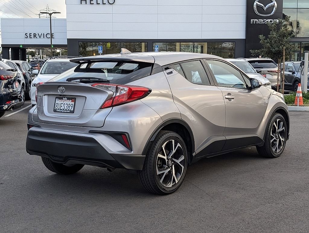 Used 2018 Toyota C-HR XLE image 8