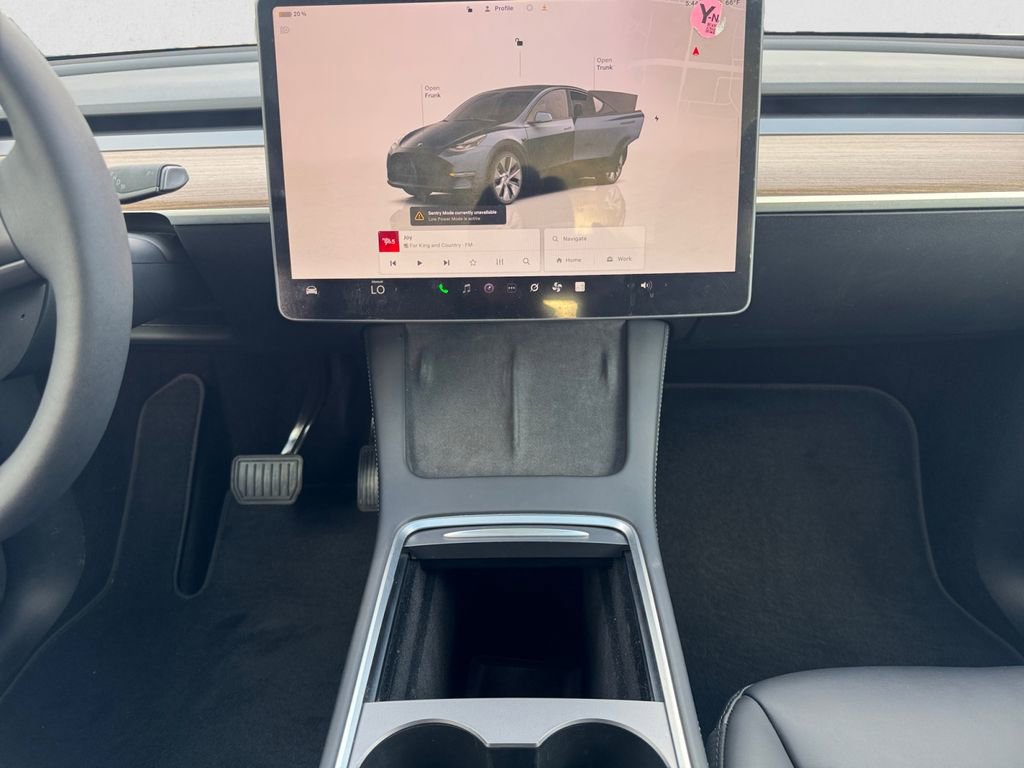 Used 2024 Tesla Model Y Long Range image 11