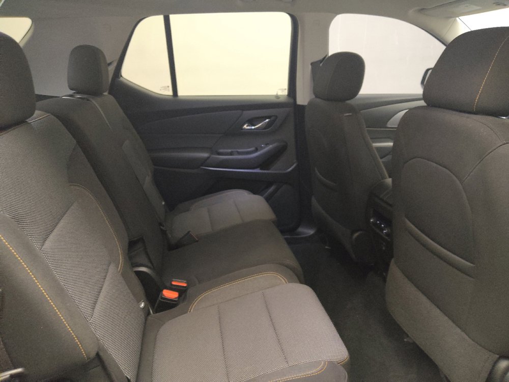 Used 2021 Chevrolet Traverse LS FWD image 19
