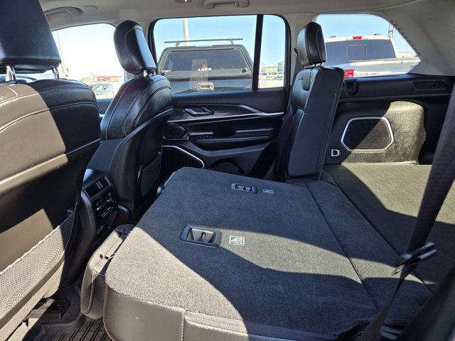 Used 2022 Jeep Grand Cherokee Limited 4xe image 36