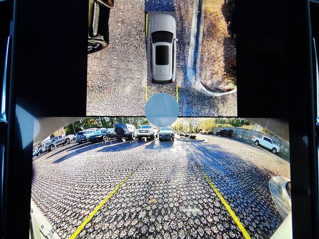 New 2026 Volvo XC90 B6 Plus w/ Protection Package Premier AWD/4WD image 22