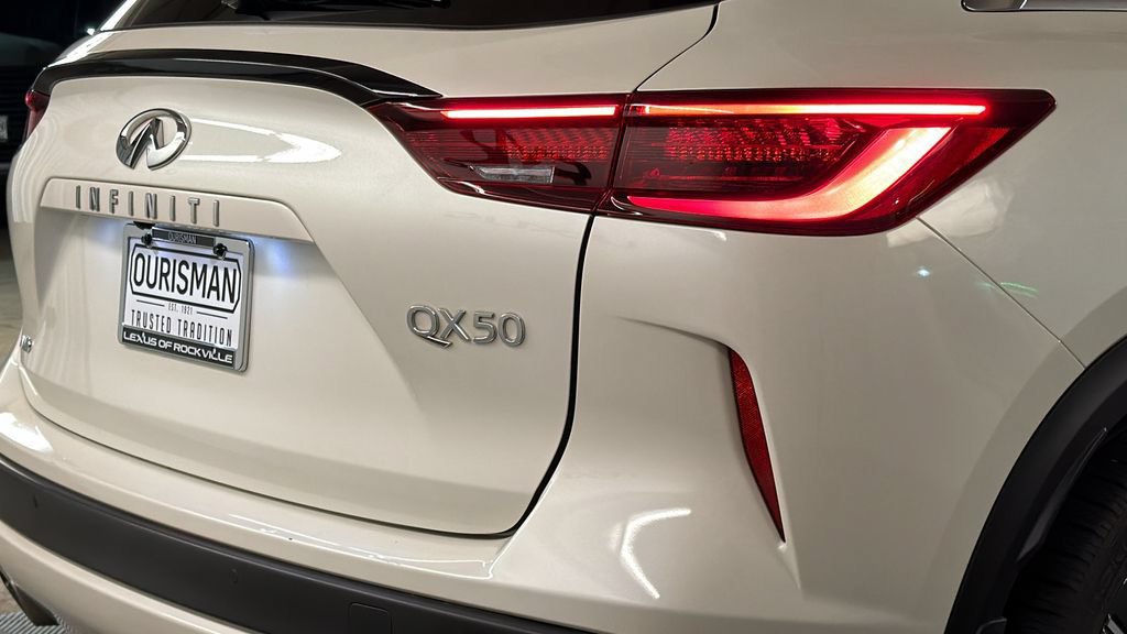 Used 2022 INFINITI QX50 Luxe w/ Appearance Package AWD/4WD image 8