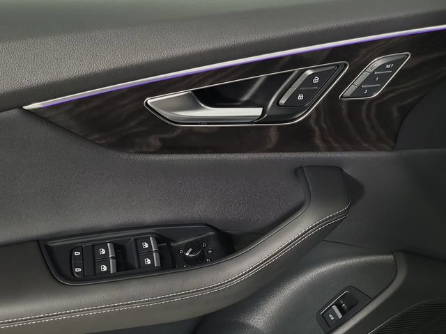 Used 2023 Audi Q8 Premium Plus AWD/4WD image 23