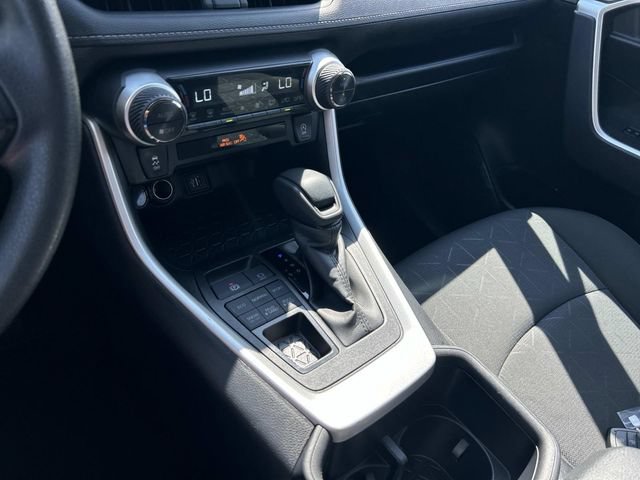 Used 2025 Toyota RAV4 XLE AWD/4WD image 25