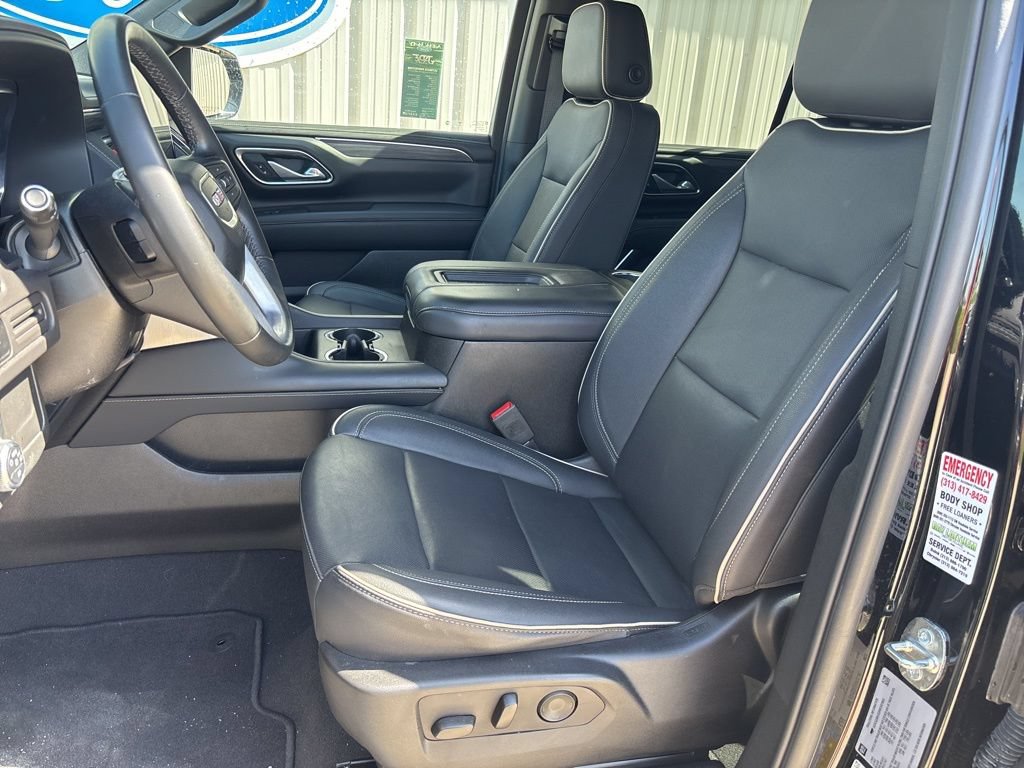 Used 2024 GMC Yukon SLT AWD/4WD image 10