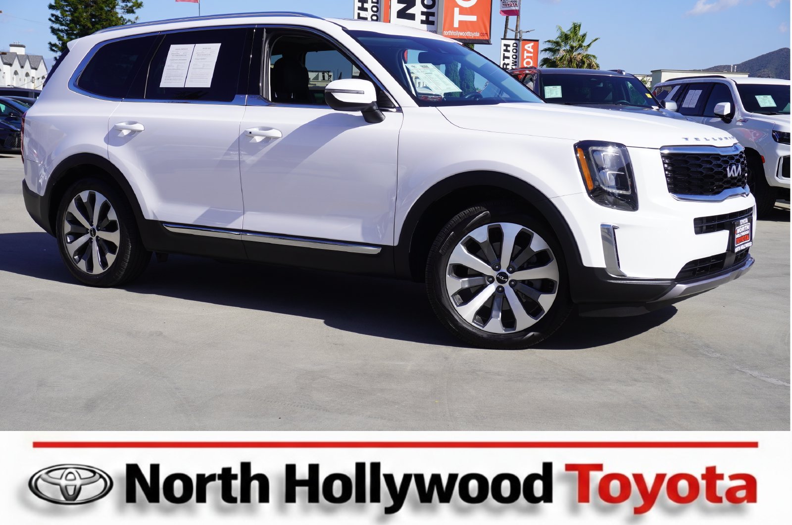 Used 2022 Kia Telluride EX w/ EX Premium Package FWD image 1