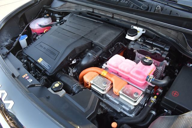 Used 2022 Kia Niro EX image 33