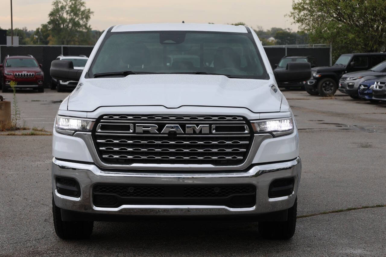 Used 2025 RAM 1500 Tradesman AWD/4WD image 2