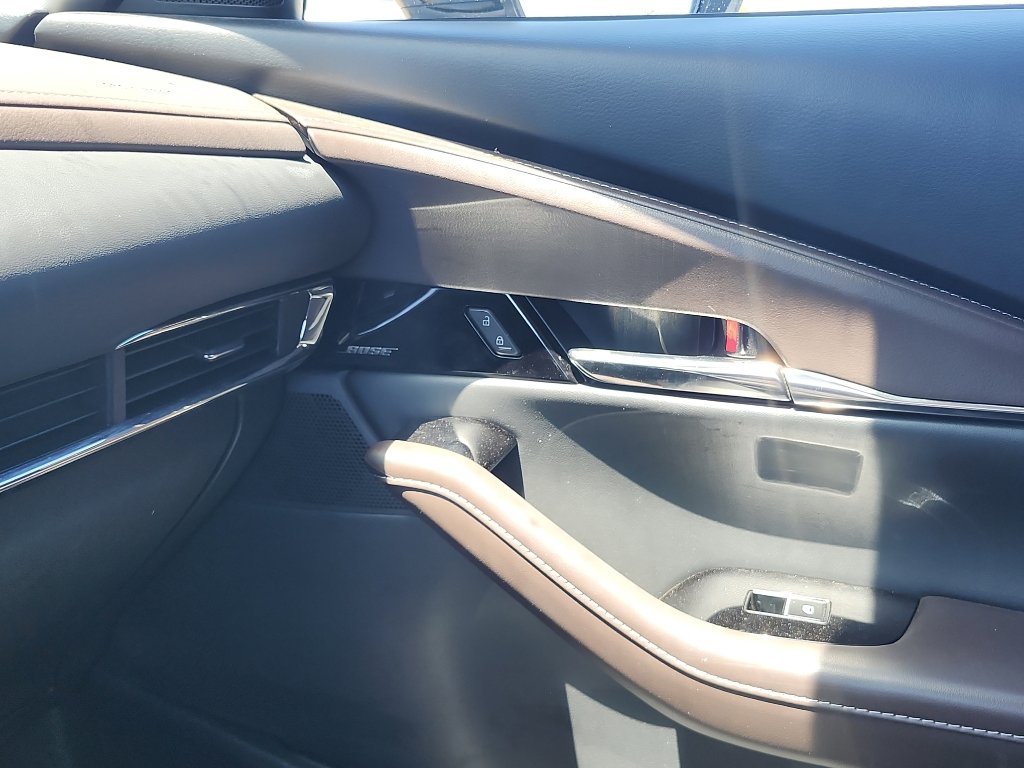 Used 2021 MAZDA CX-30 2.5 Turbo w/ Premium Plus Pkg image 29