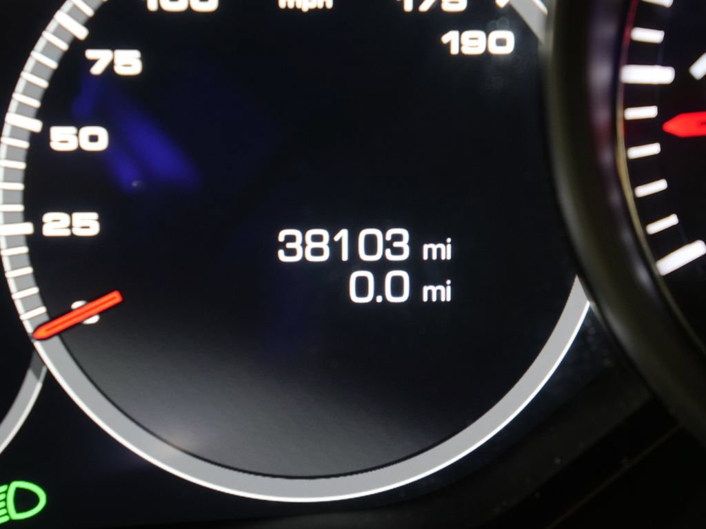 Certified 2021 Porsche Cayenne GTS AWD/4WD image 25
