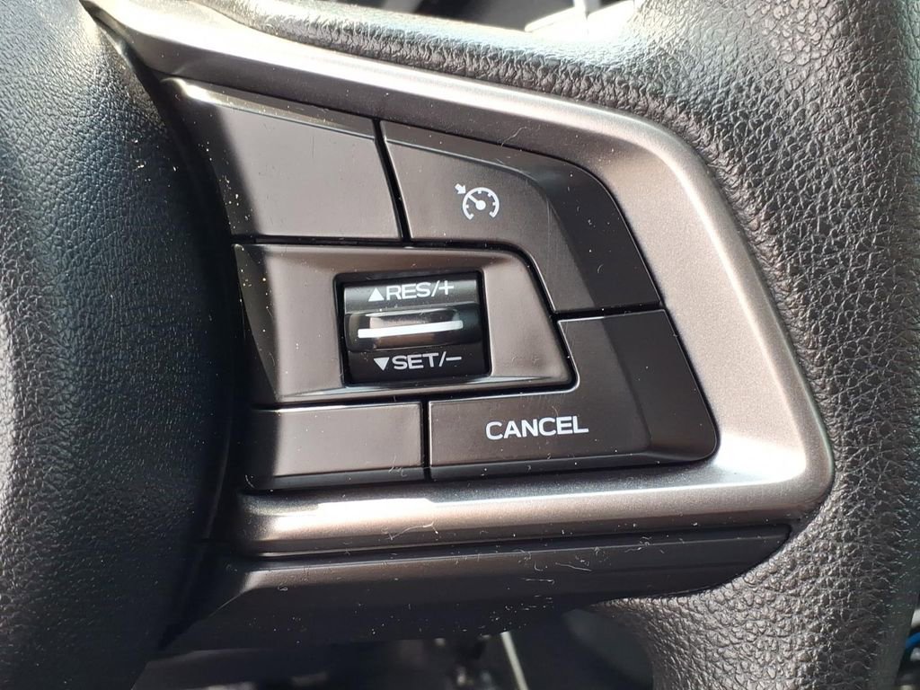 Used 2020 Subaru Crosstrek 2.0i AWD/4WD image 10