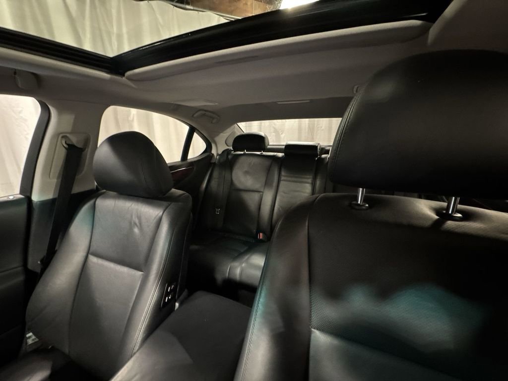 Used 2011 Lexus LS 460 image 29