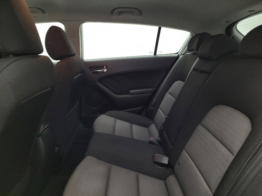 Used 2016 Kia Forte EX image 18