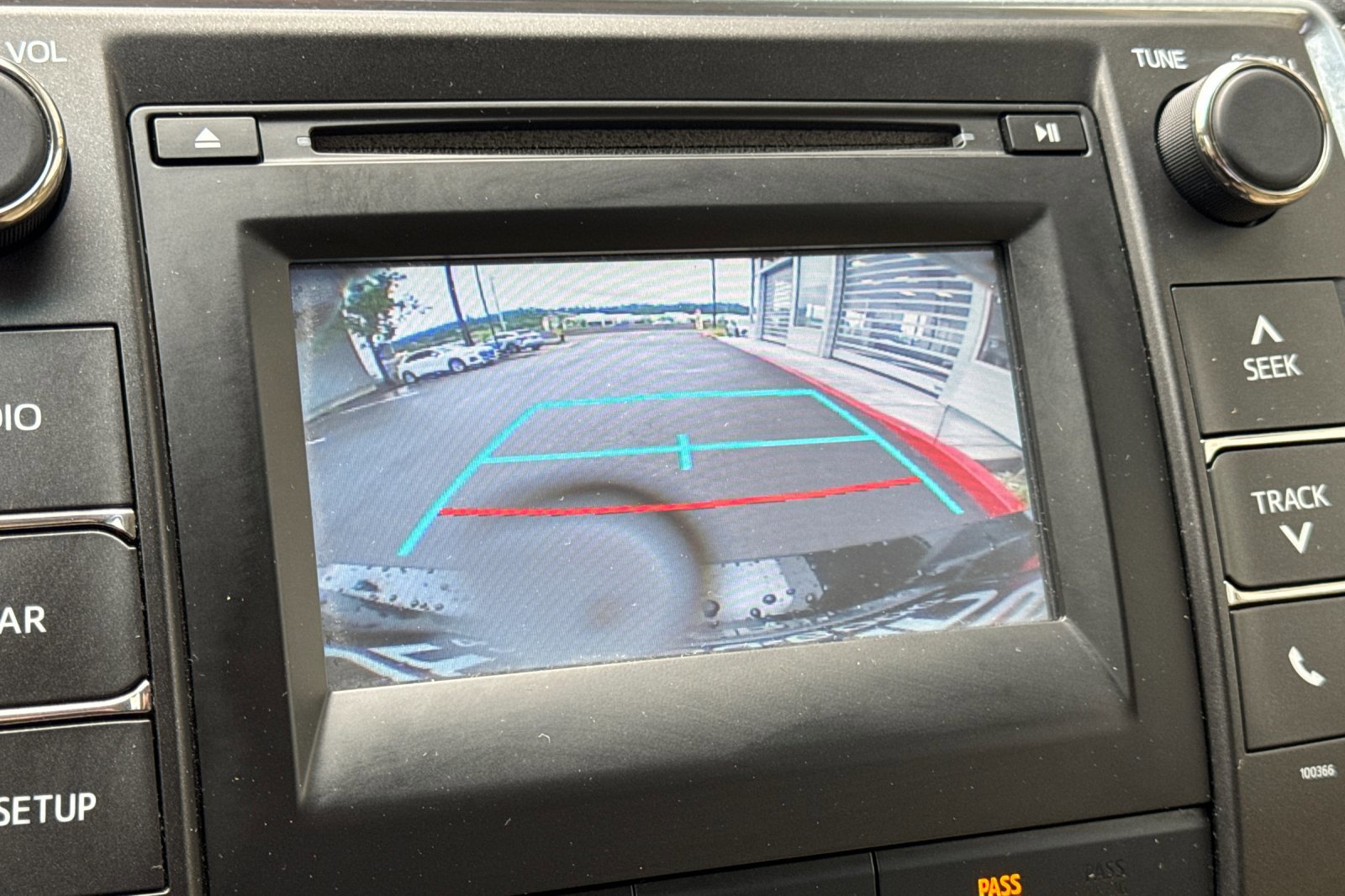 Used 2015 Toyota Camry LE FWD image 23