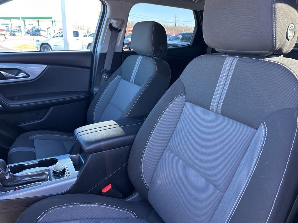 Used 2025 Chevrolet Blazer LT image 11