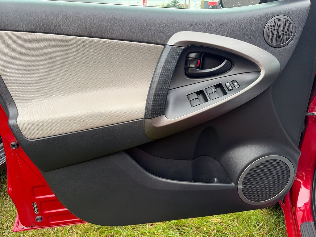 Used 2012 Toyota RAV4 4WD w/ Value Pkg image 13
