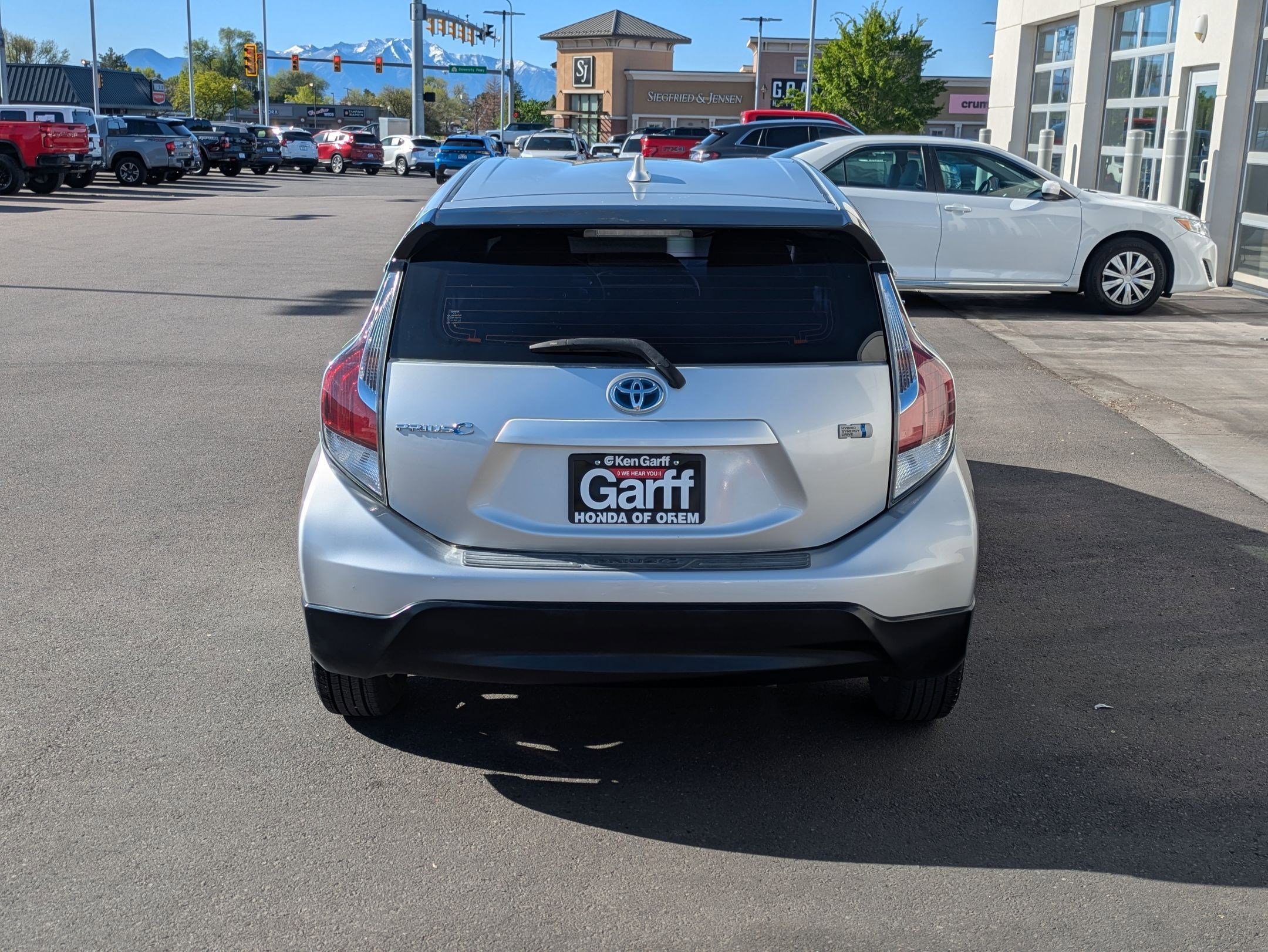 Used 2017 Toyota Prius C Three FWD image 7