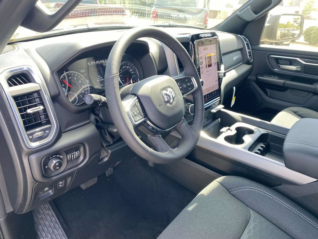 New 2026 RAM 1500 Big Horn AWD/4WD image 17
