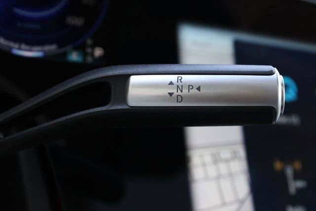 Used 2023 Mercedes-Benz EQS 580 4MATIC SUV image 13