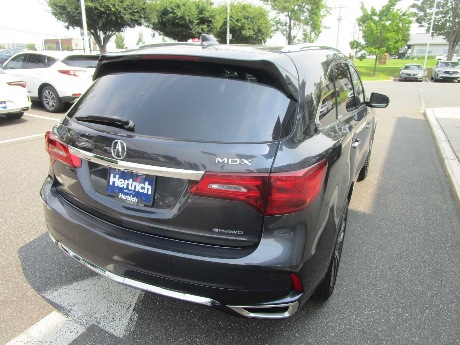 Certified 2019 Acura MDX w/ Advance Package AWD/4WD image 5