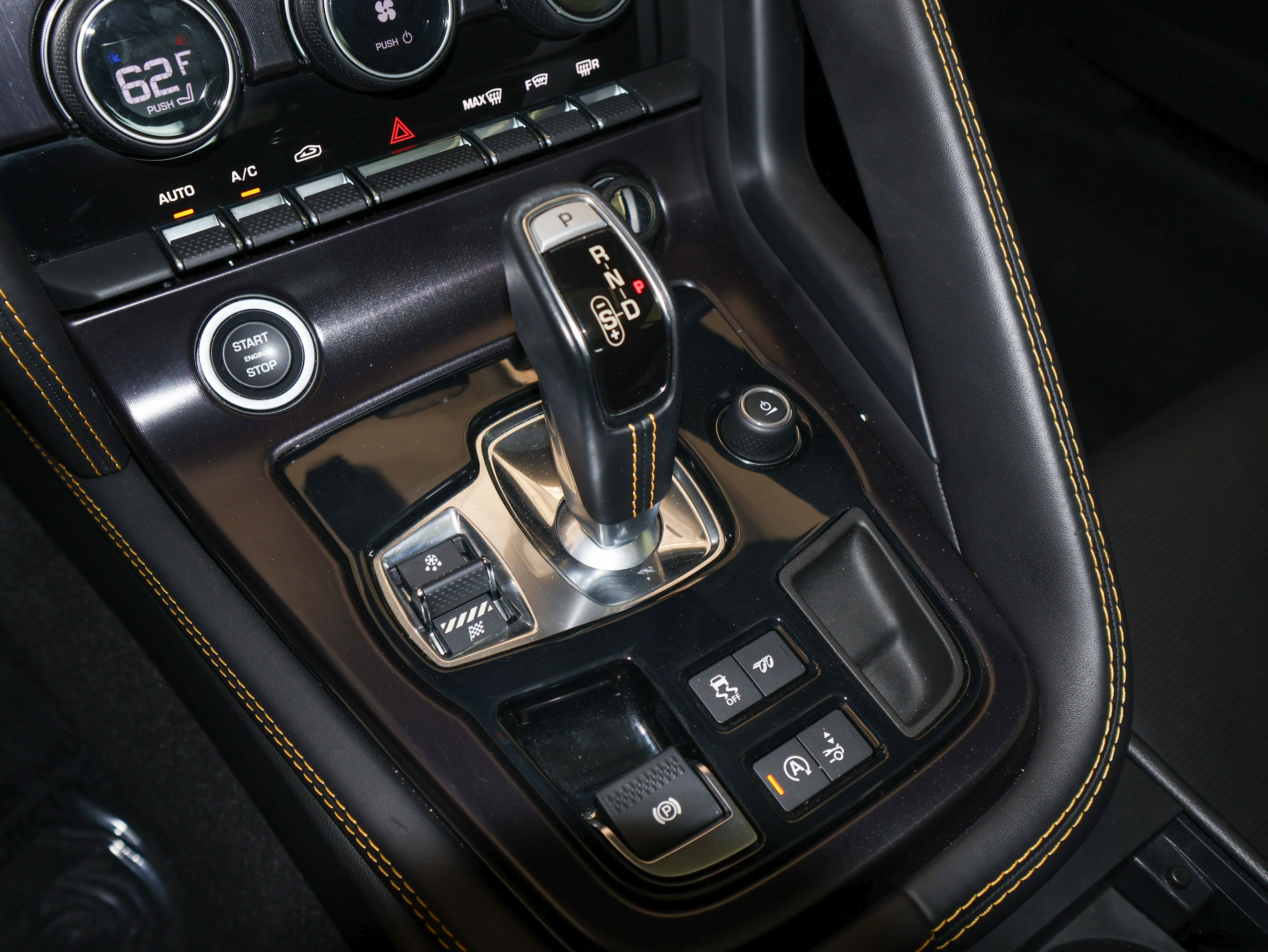 Used 2018 Jaguar F-TYPE 400 Sport image 27