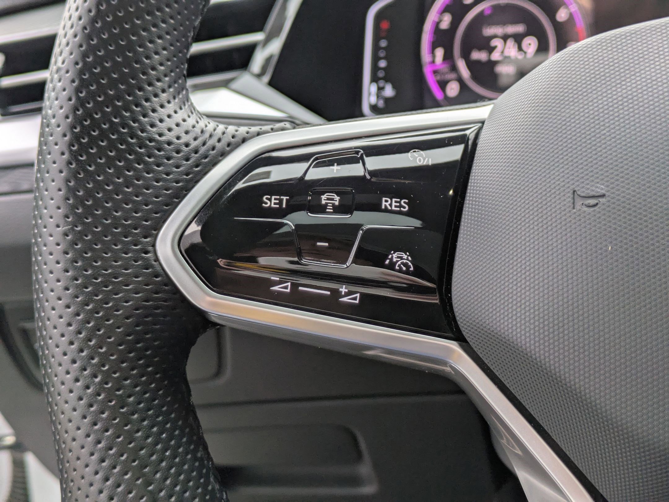 Used 2021 Volkswagen Arteon SEL image 18