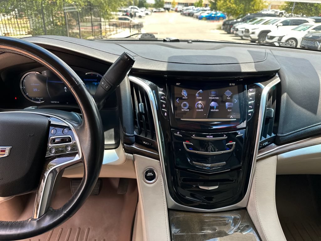 Used 2020 Cadillac Escalade ESV Luxury RWD image 24