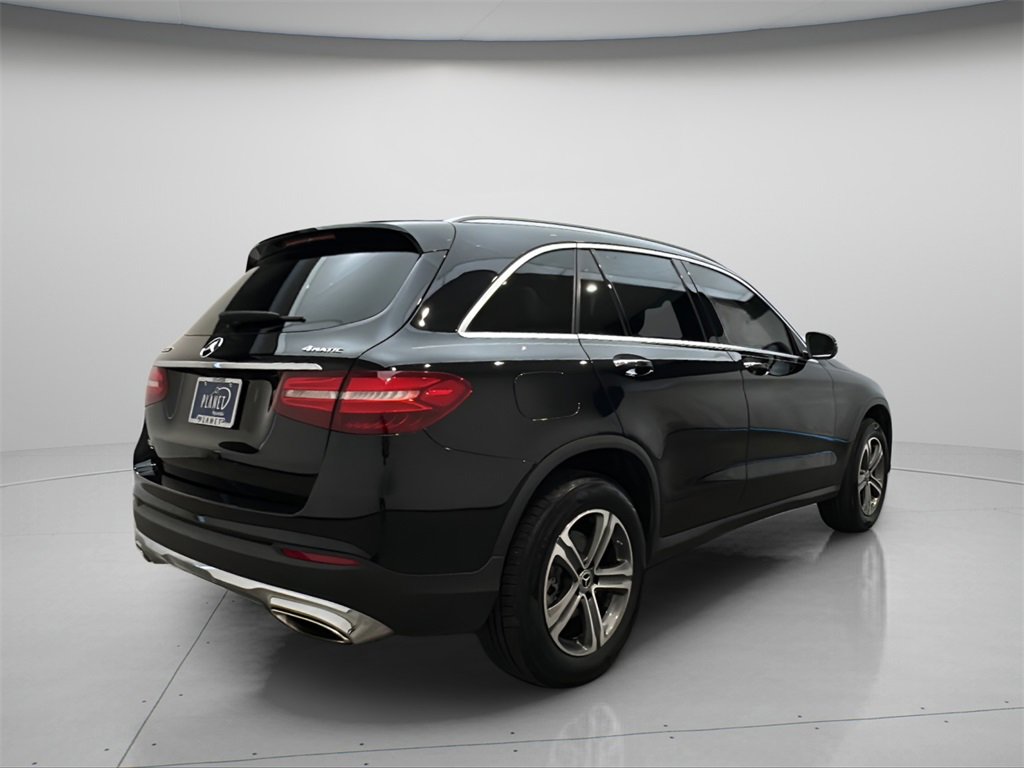 Used 2019 Mercedes-Benz GLC 300 4MATIC image 4