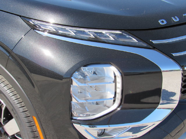 New 2026 Mitsubishi Outlander SE FWD image 10
