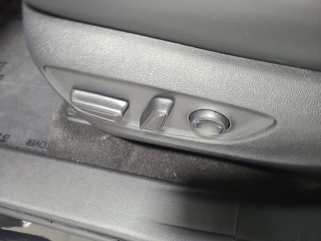 Used 2026 Toyota Highlander XLE AWD/4WD image 18