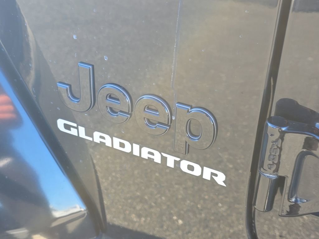 Used 2021 Jeep Gladiator Overland image 7