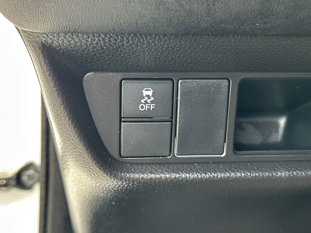 Used 2023 Honda HR-V LX image 32