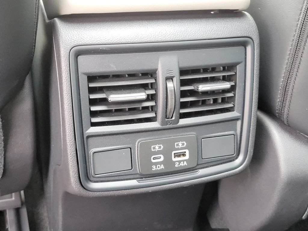 Used 2026 Subaru Forester Premium AWD/4WD image 14