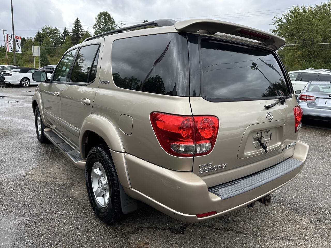 Used 2007 Toyota Sequoia Limited w/ Luxury Pkg AWD/4WD image 4