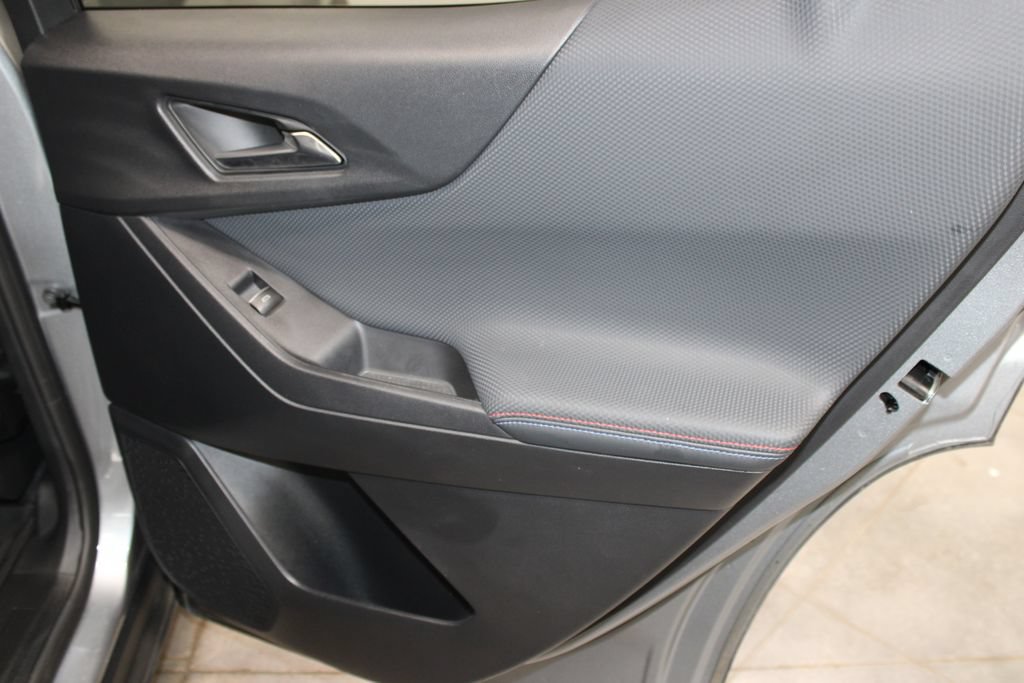 Used 2026 Chevrolet Equinox RS FWD image 24
